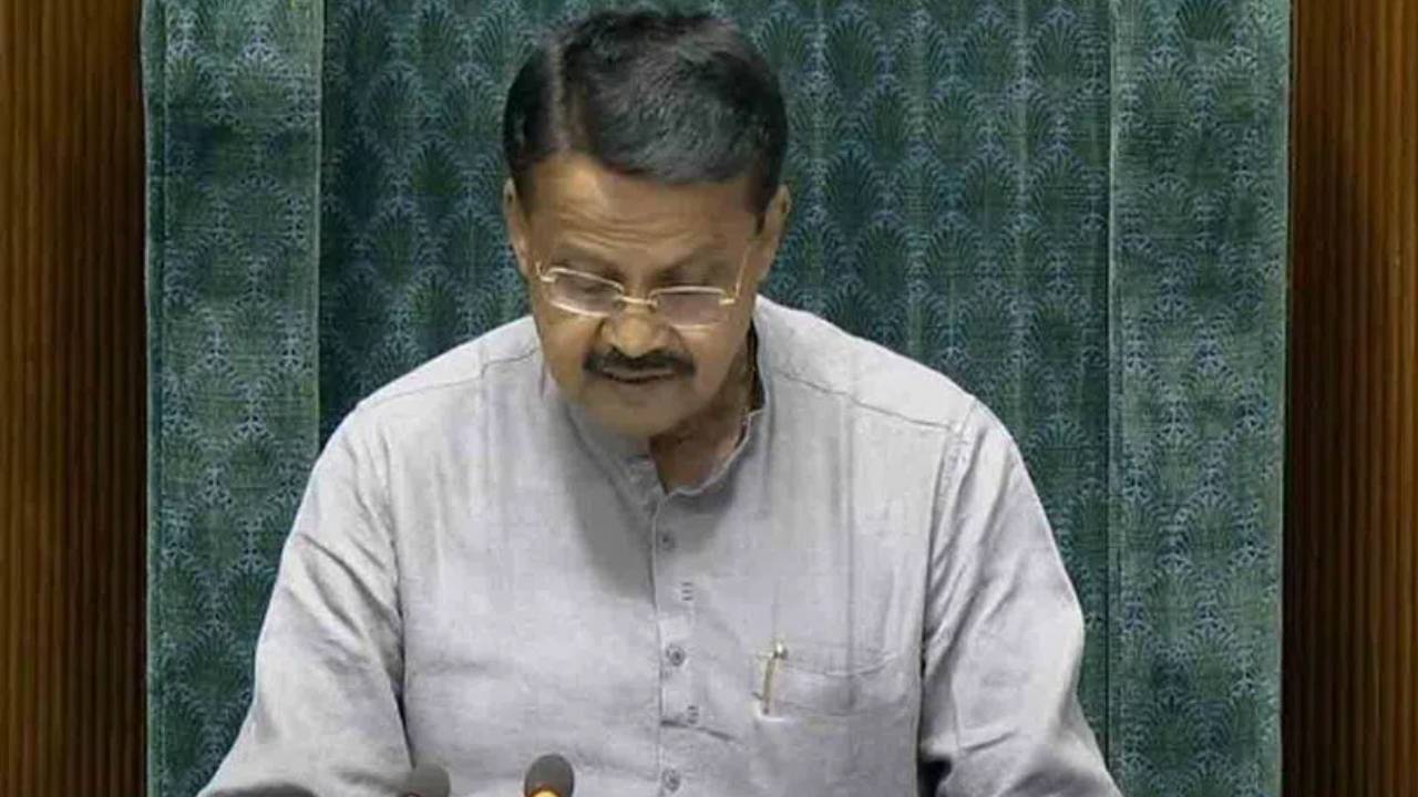 Rahul Gandhi : రాహుల్ గాంధీ రాజీనామాను ఆమోదించిన ప్రొటెం స్పీకర్ భర్తృహరి మహతాబ్