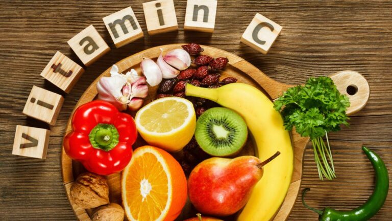 Health Tips : మెరిసే చర్మానికి విటమిన్ సి చాలా అవసరం.. అందుకే ఈ ఆహారాలను తీసుకోండి