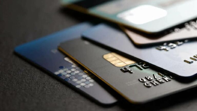 Credit Card : ఉద్యోగం, ఇన్ కం ప్రూఫ్ లేకుండా క్రెడిట్ కార్డ్ పొందవచ్చా ?