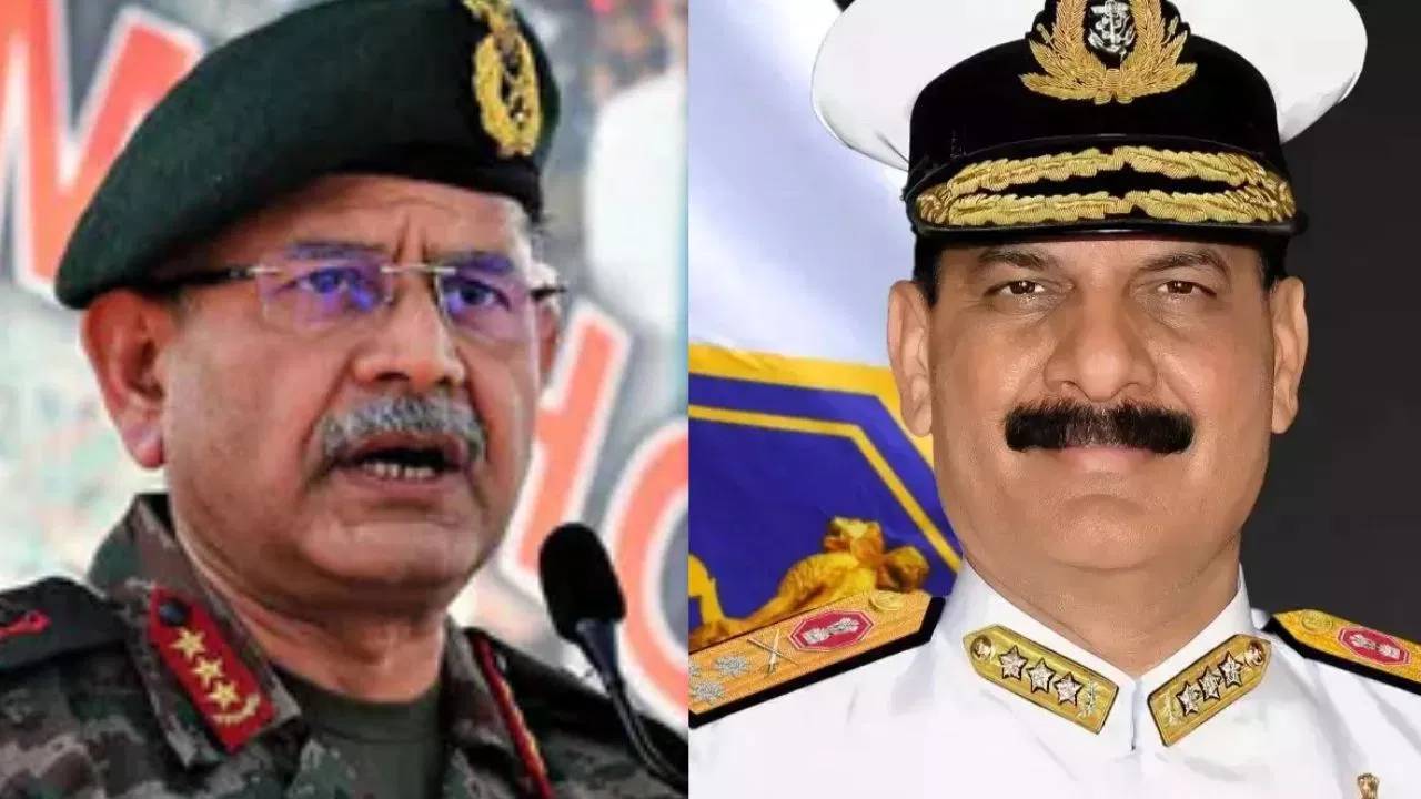 India Army : చరిత్రలో తొలిసారి.. ఇద్దరు చిన్ననాటి స్నేహితుల చేతుల్లో సైన్యాధికారం