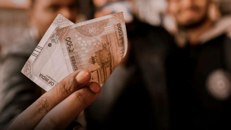 Uttarpradesh : డబ్బులు పోగొట్టుకున్న భార్య.. భర్త తిడతాడని కొత్త నాటకం.. షాకైన పోలీసులు