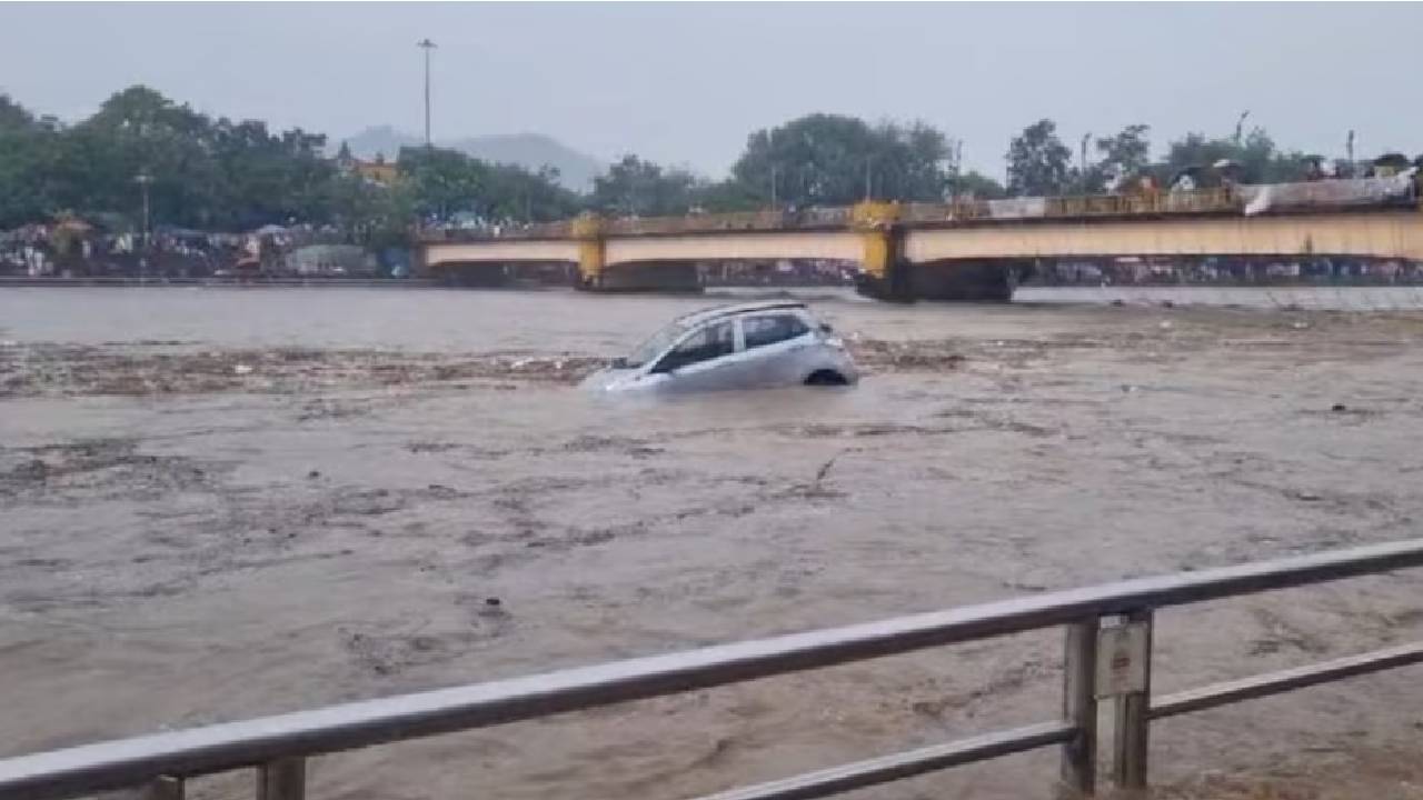 Uttarakhand: ఉద్ధృతంగా ప్రవహిస్తున్న గంగా నది..జులై4 వరకూ భారీ వర్షాలు