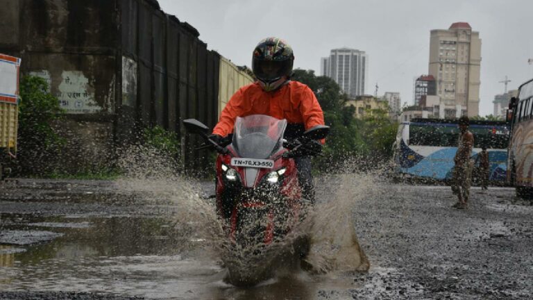 Bike Safety: వర్షాకాలంలో మీ బైక్ పాడవకుండా ఉండాలంటే ఈ జాగ్రత్తలు తప్పనిసరి