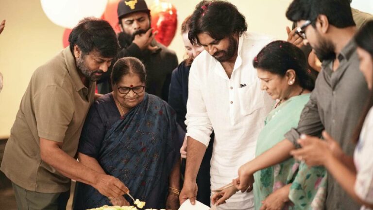 Pawan Kalyan: పవన్ కల్యాణ్ కి మెగా ఫ్యామిలీ ఘన స్వాగతం..