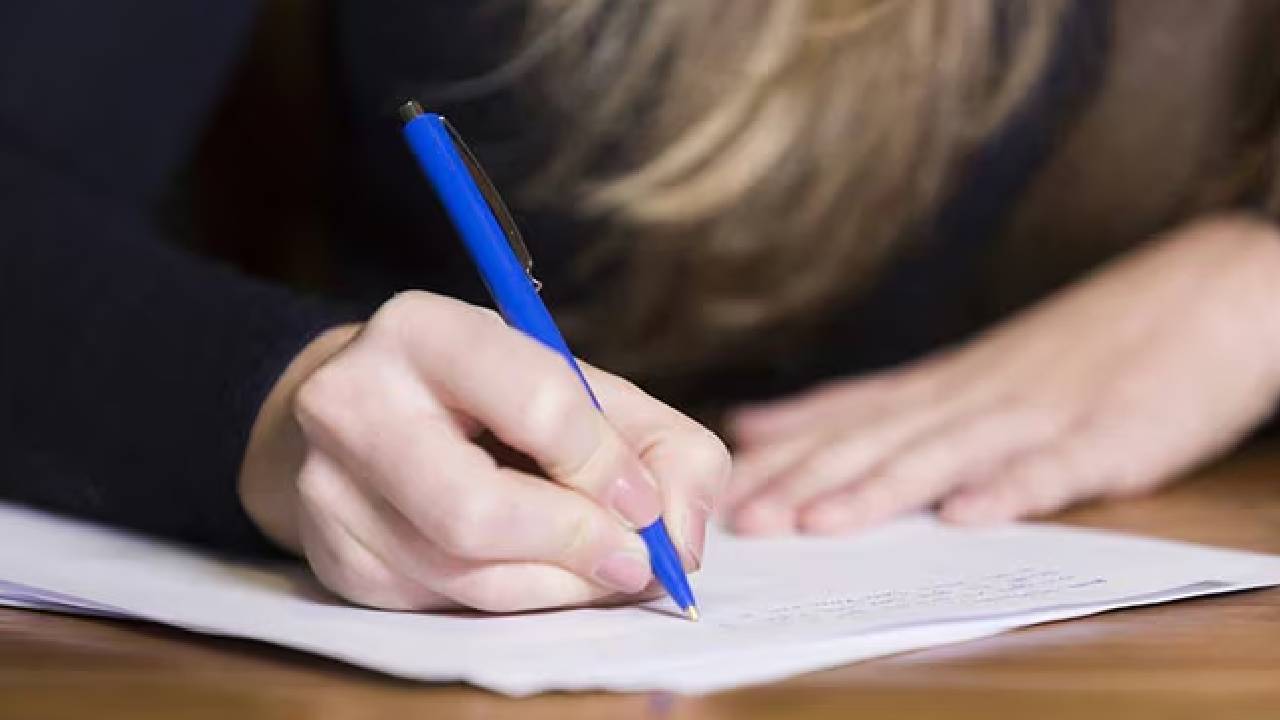 NEET Results 2024 : ముదిరిన నీట్ ఫలితాల వివాదం.. పరీక్ష రద్దు చేయాలని సుప్రీం కోర్టులో పిటిషన్