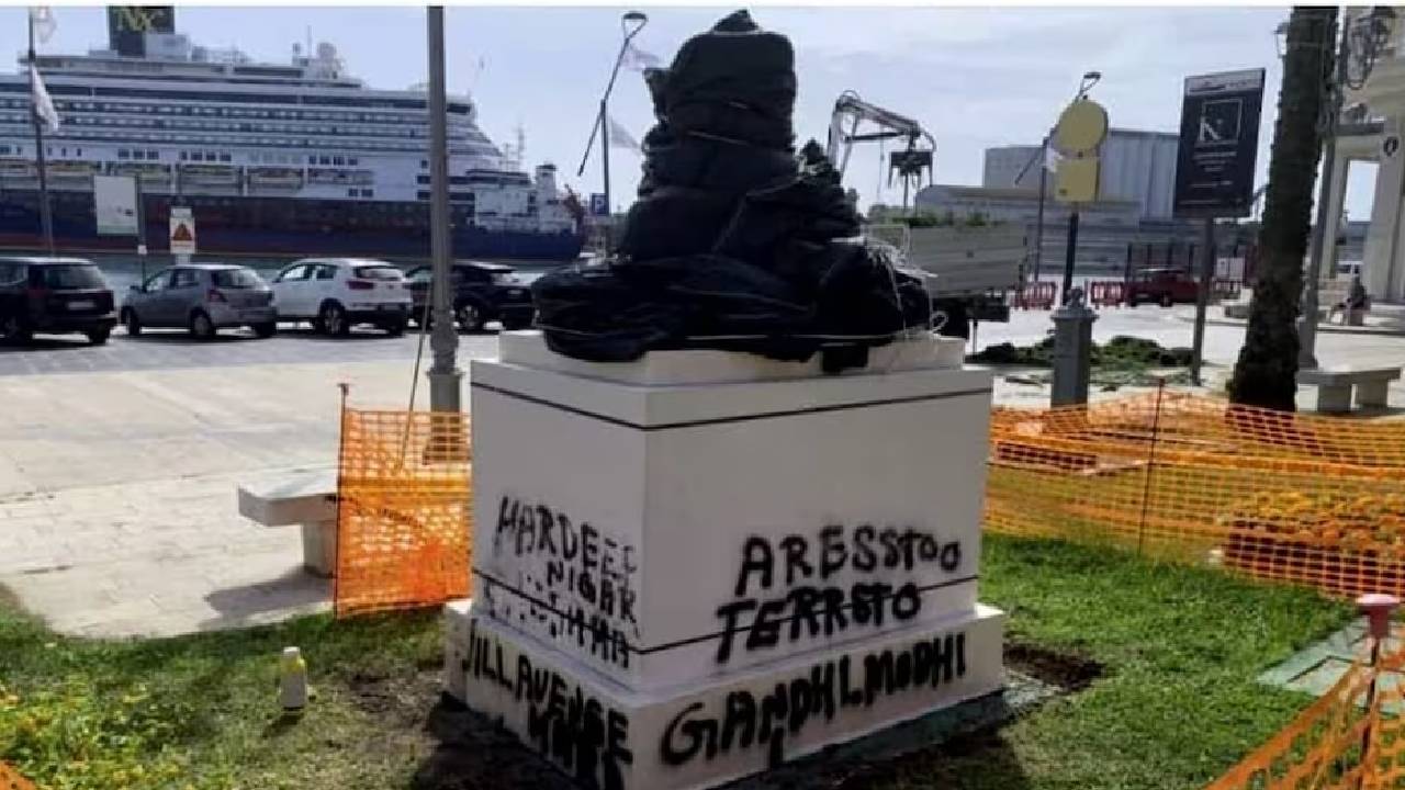 Italy:ఇటలీలో గాంధీ విగ్రహాన్ని ధ్వంసం చేసిన ఖలిస్తానీ మద్దతుదారులు..రేపు మోడీ పర్యటన సందర్భంగా దుశ్చర్య