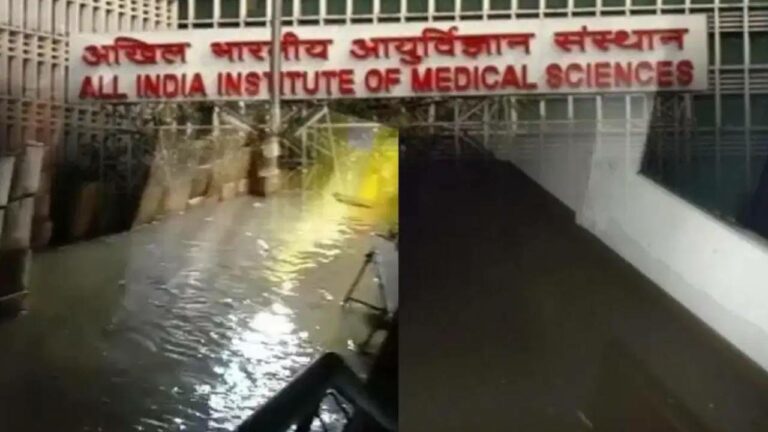 Delhi Rains : ఢిల్లీలో కుండపోత వాన..  ఎయిమ్స్‌లో మూడపడిన ఆపరేషన్ థియేటర్లు