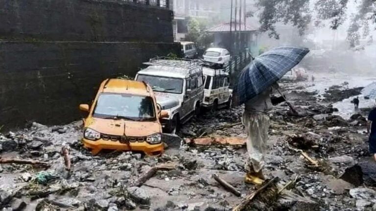 Sikkim Rains : సిక్కింలో వర్ష బీభత్సం.. కొనసాగుతున్న రెస్క్యూ ఆపరేషన్