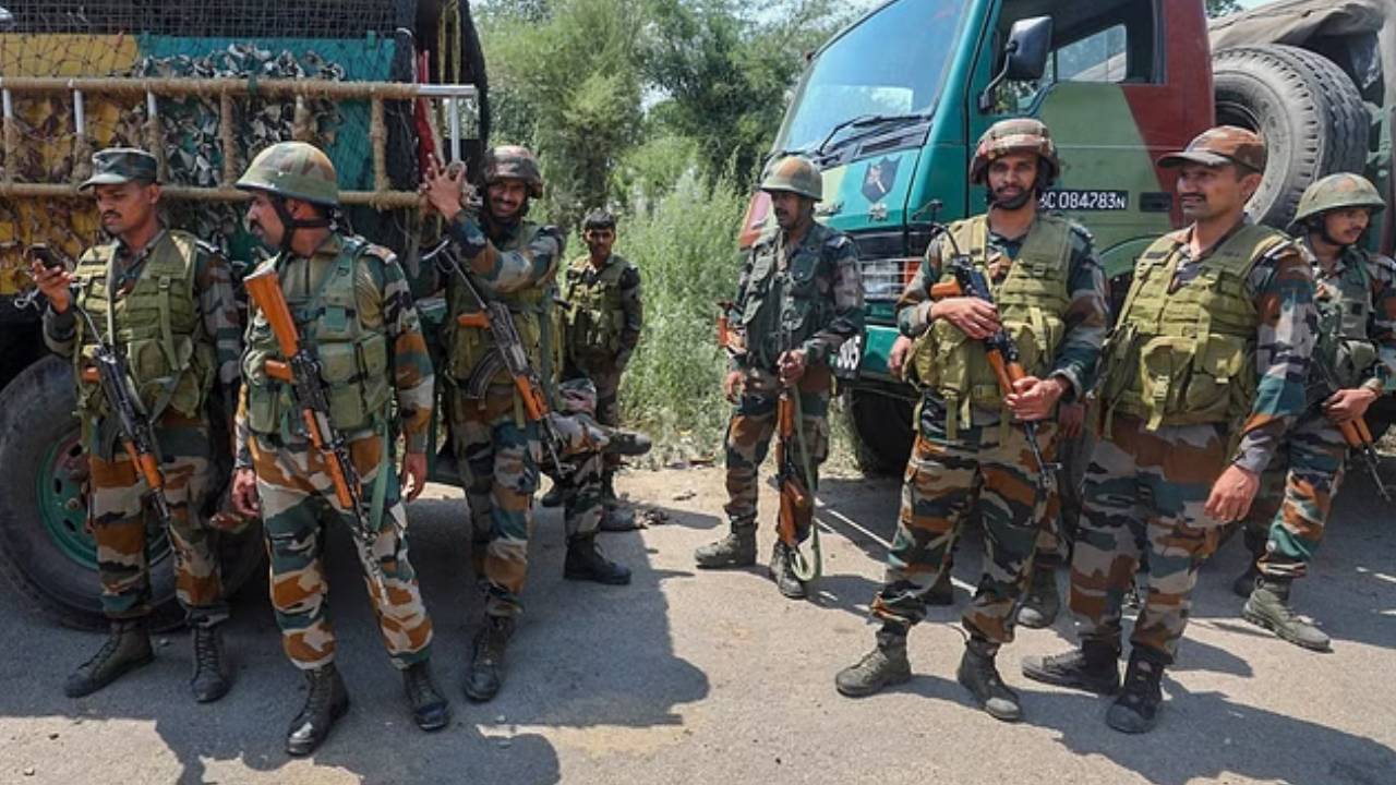 Jammu Kashmir: జమ్మూకశ్మీర్లో భద్రతా బలగాలు ఉగ్రవాదులకు మధ్య కాల్పులు.. ఒకరు హతం