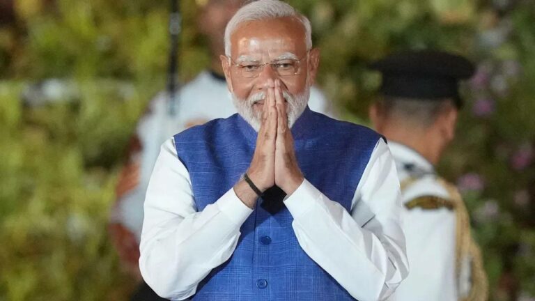 MODI: ఫోన్లో భారత్ జట్టుతో మాట్లాడిన ప్రధాని మోడీ..ఏమన్నారంటే..?