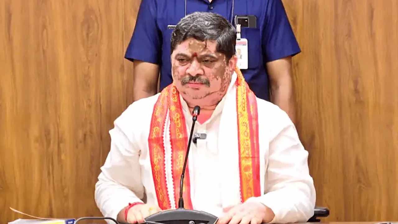 Ponnam Prabhakar: మహాలక్ష్మి పథకంతో పెరిగిన రద్దీకి అనుగుణంగా కొత్త బస్సులు..