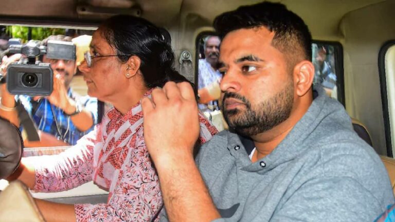 Prajwal Revanna Case: ప్రజ్వల్ కేసులో ఐఫోన్ సర్వర్‌ యాక్సెస్ కోరుతున్న పోలీసులు.. కారణం ఏంటంటే..