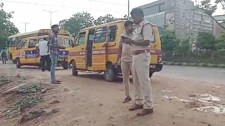 Rangareddy: రవాణా శాఖ స్పెషల్ డ్రైవ్ .. రంగారెడ్డిలో 46 బస్సులపై కేసు నమోదు