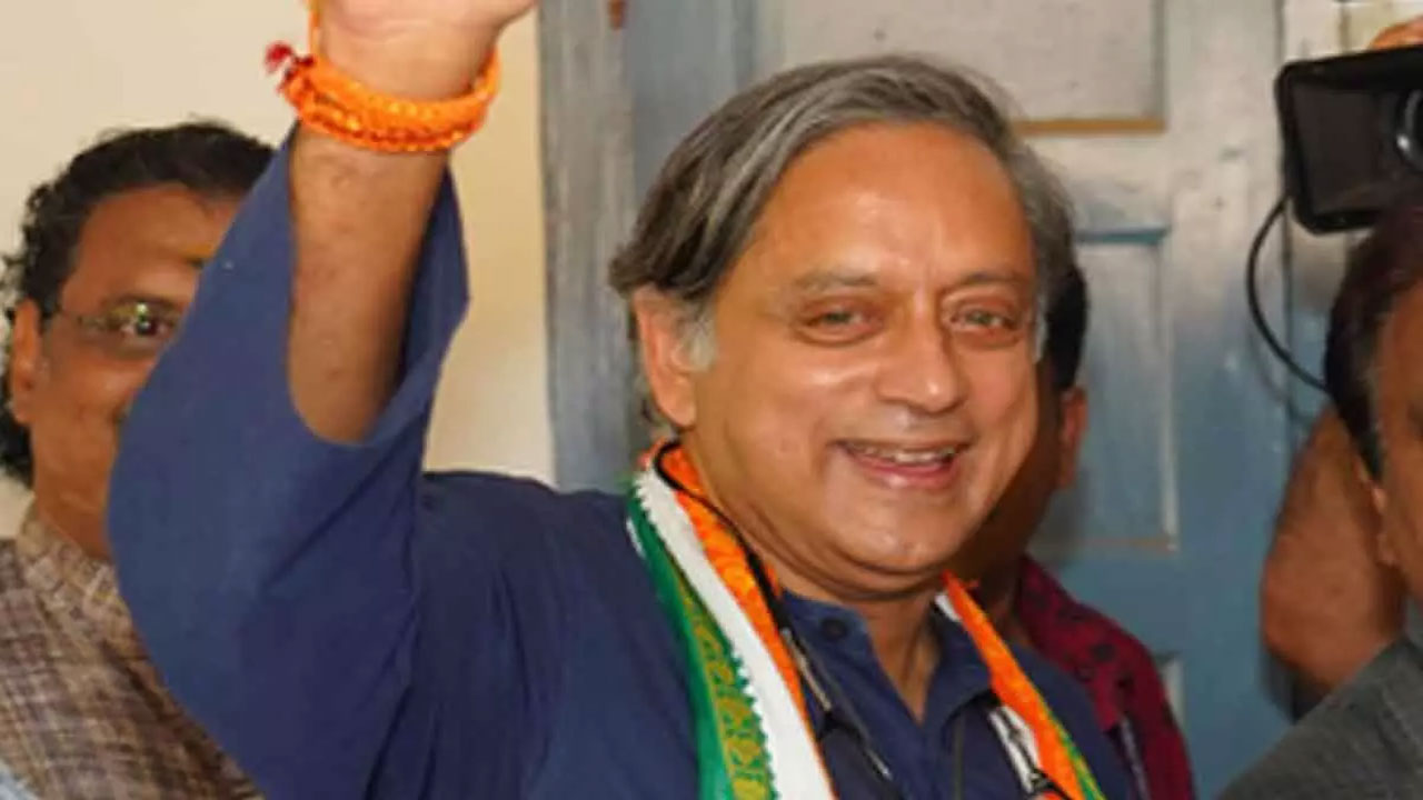 Shashi Tharoor: మరోసారి జయకేతనం ఎగురవేసిన కాంగ్రెస్‌ సీనియర్‌ నేత..