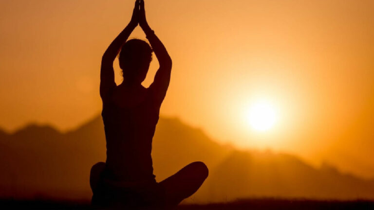 International Yoga Day 2024: ఎన్నో ఆరోగ్య సమస్యలకు పరిష్కారం.. ‘సూర్య నమస్కారం’