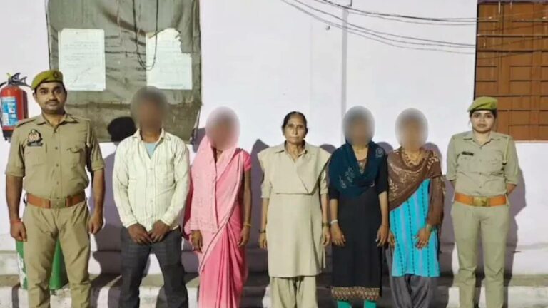 Physical relations: అత్తతో శారీరక సంబంధానికి కోడలిపై ఒత్తిడి.. బ్లేడ్‌తో దాడి..