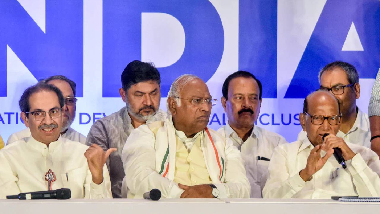 Uddhav Thackeray: కాంగ్రెస్, శరద్ పవార్‌పై విమర్శలు.. ఉద్ధవ్ ఠాక్రేపై బీజేపీ ప్రశంసలు..