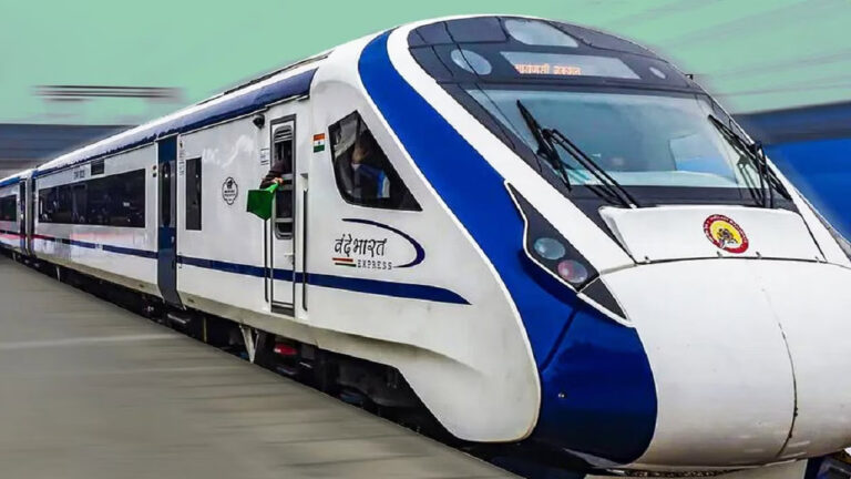 Vande Bharat Train: రైలు ప్రయాణికులకు శుభవార్త.. ఈ మార్గంలో వందే భారత్