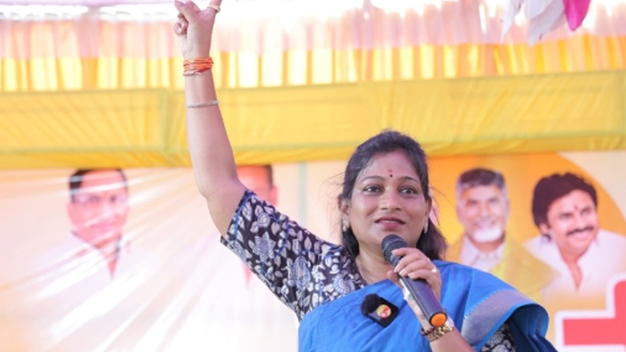 Save The Girl Child: సమాజంలో మొదటి పోలీసింగ్‌ అమ్మే చేయాలి: హోంమంత్రి అనిత