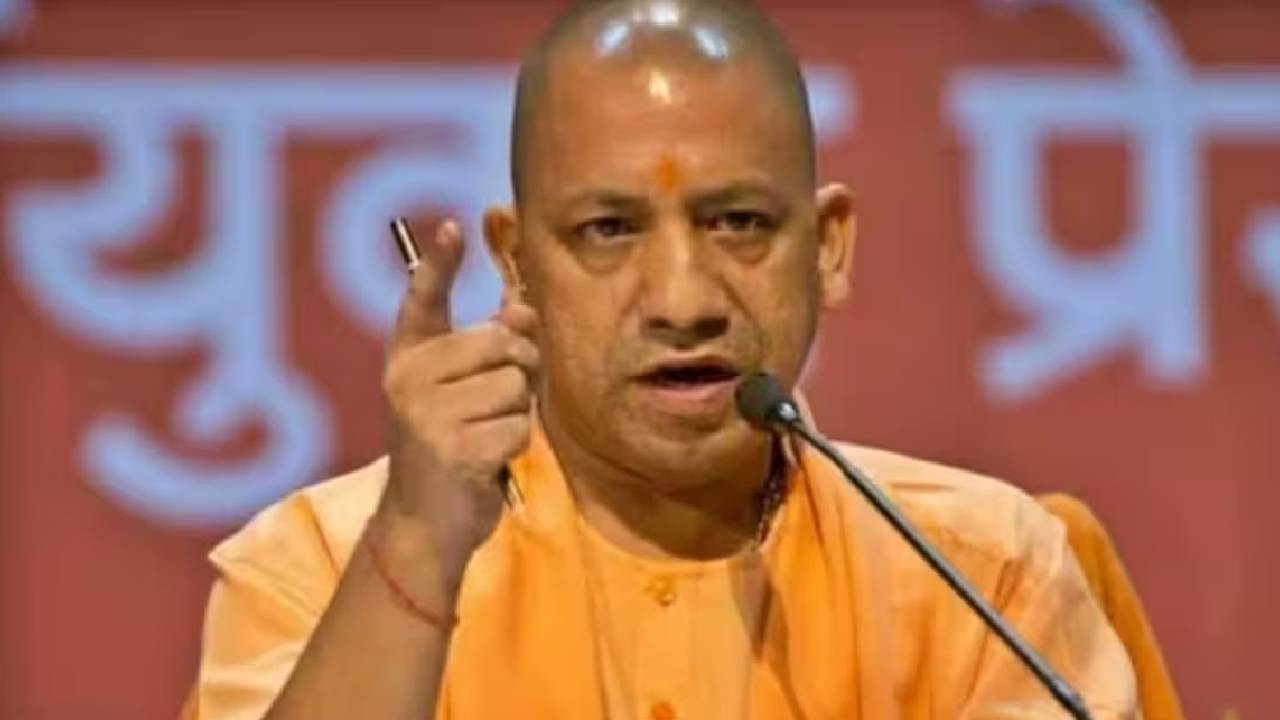 Yogi Adityanath: బక్రీద్ రోజు రోడ్డుపై నమాజ్ చేయొద్దు.. సీఎం యోగి వార్నింగ్..