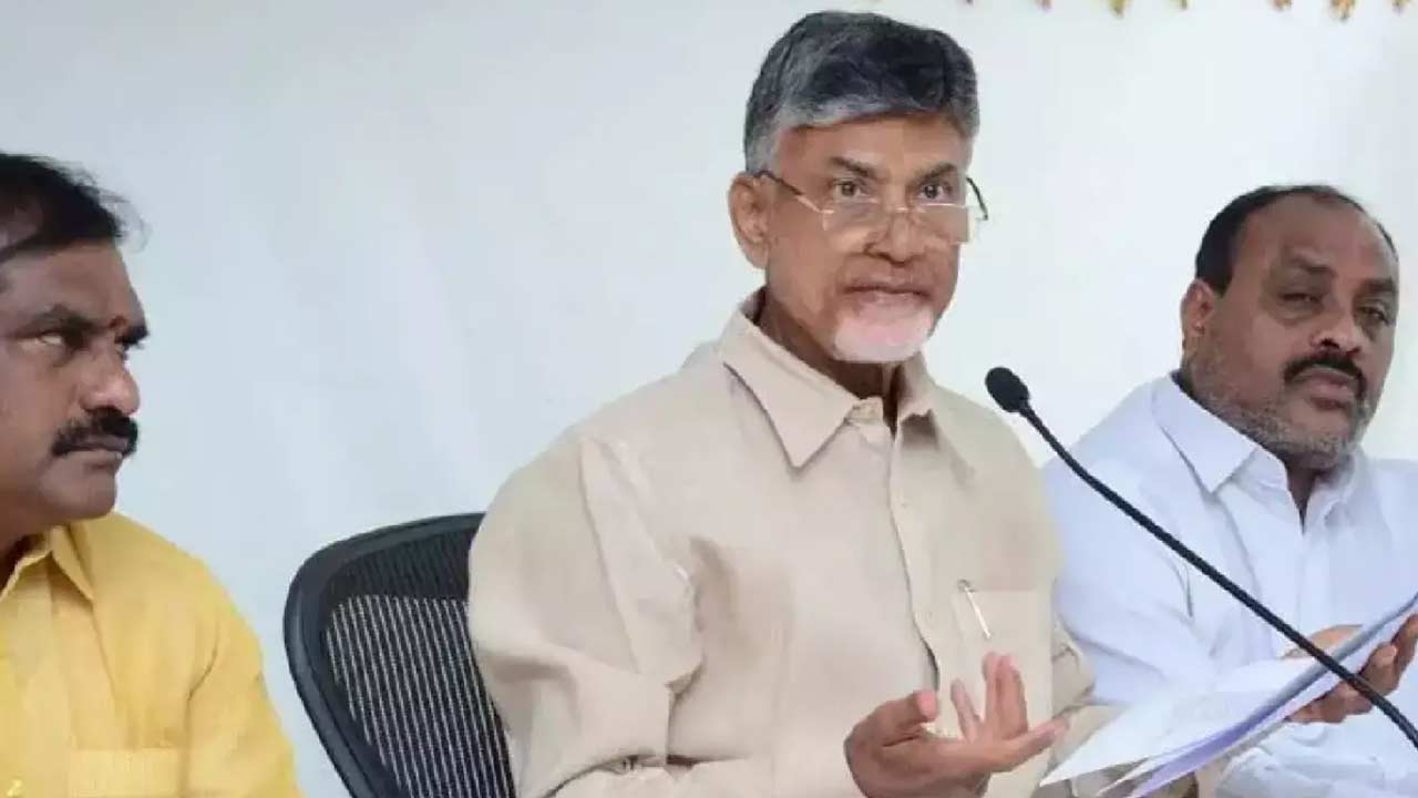 CM Chandrababu: ఐఏఎస్‌, ఐపీఎస్‌లతో చంద్రబాబు భేటీ.. అధికారుల తీరుపై కీలక వ్యాఖ్యలు