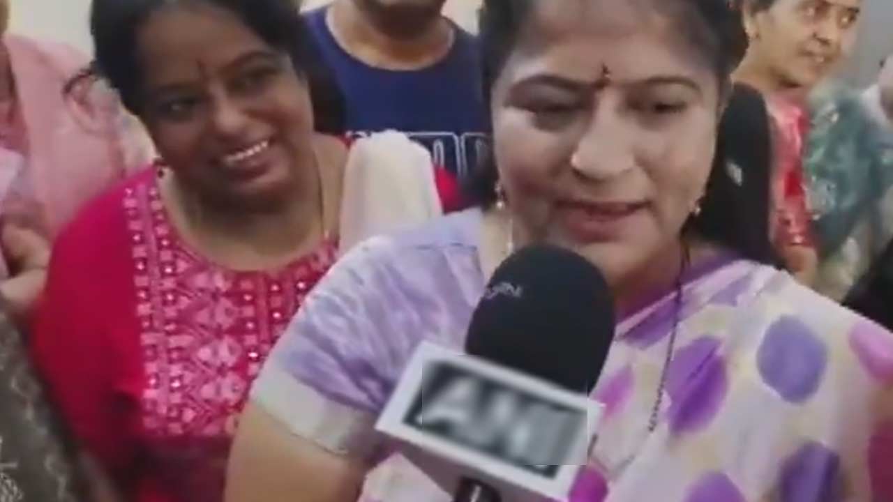 Bandi Sanjay : బండికి కేంద్రమంత్రి పదవి.. భార్య డాన్స్‌..