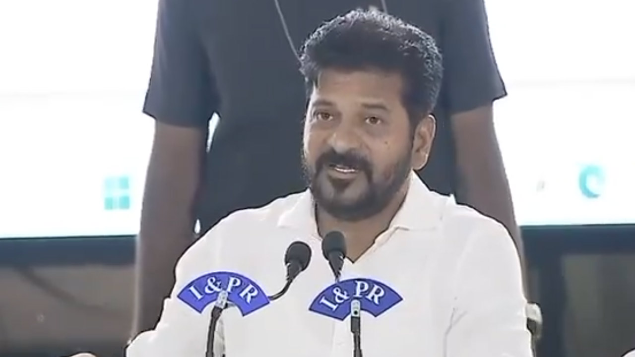 CM Revanth Reddy : వరంగల్‌ పర్యటనలో అధికారులపై సీఎం రేవంత్‌ ఆగ్రహం