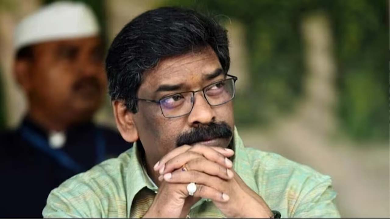 Hemant Soren: భూకబ్జా కేసులో రూ.కోటి, 100 బుల్లెట్లు స్వాధీనం చేసుకున్న ఈడీ