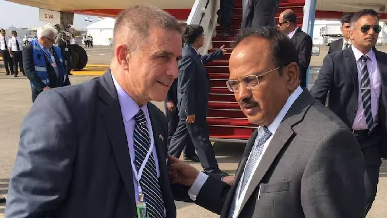 India-Israel: ఇజ్రాయిల్‌కి ఆయుధాలను పంపుతున్న ఇండియా..?