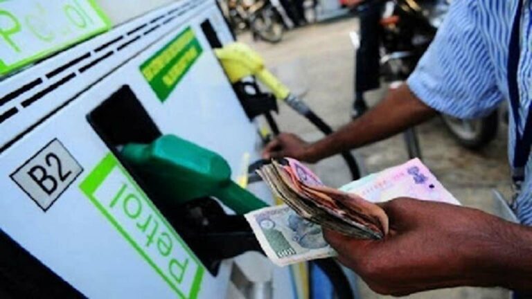 Petrol: వాహనదారులకు షాక్.. కర్ణాటకలో పెరిగిన పెట్రోల్, డీజిల్ ధరలు