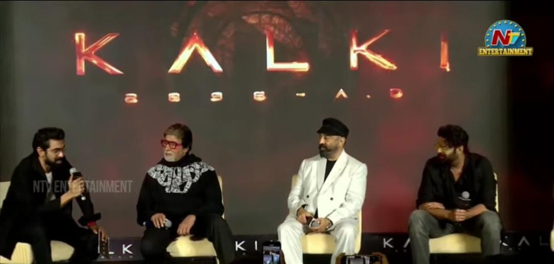 Kalki 2898AD : నాగ్ అశ్విన్ పై అమితాబ్ ప్రశంసలు.. స్టోరీని లీక్ చేశాడే..