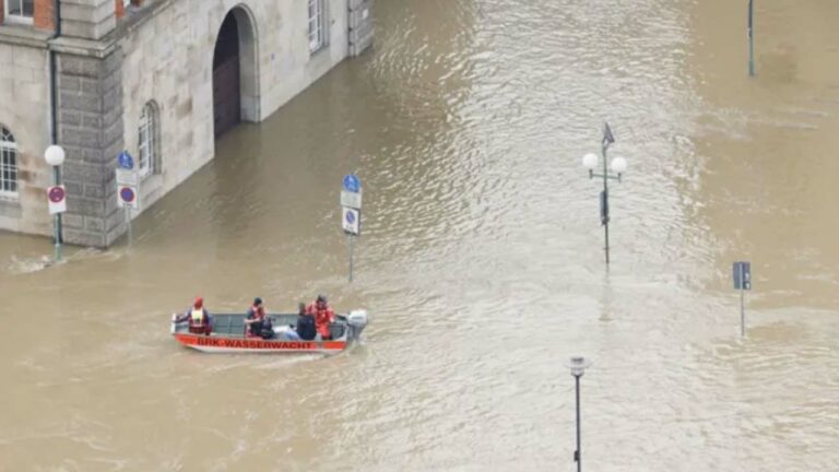 Germany floods: జర్మనీని ముంచెత్తిన భారీ వరదలు.. ఐదుగురు మృతి