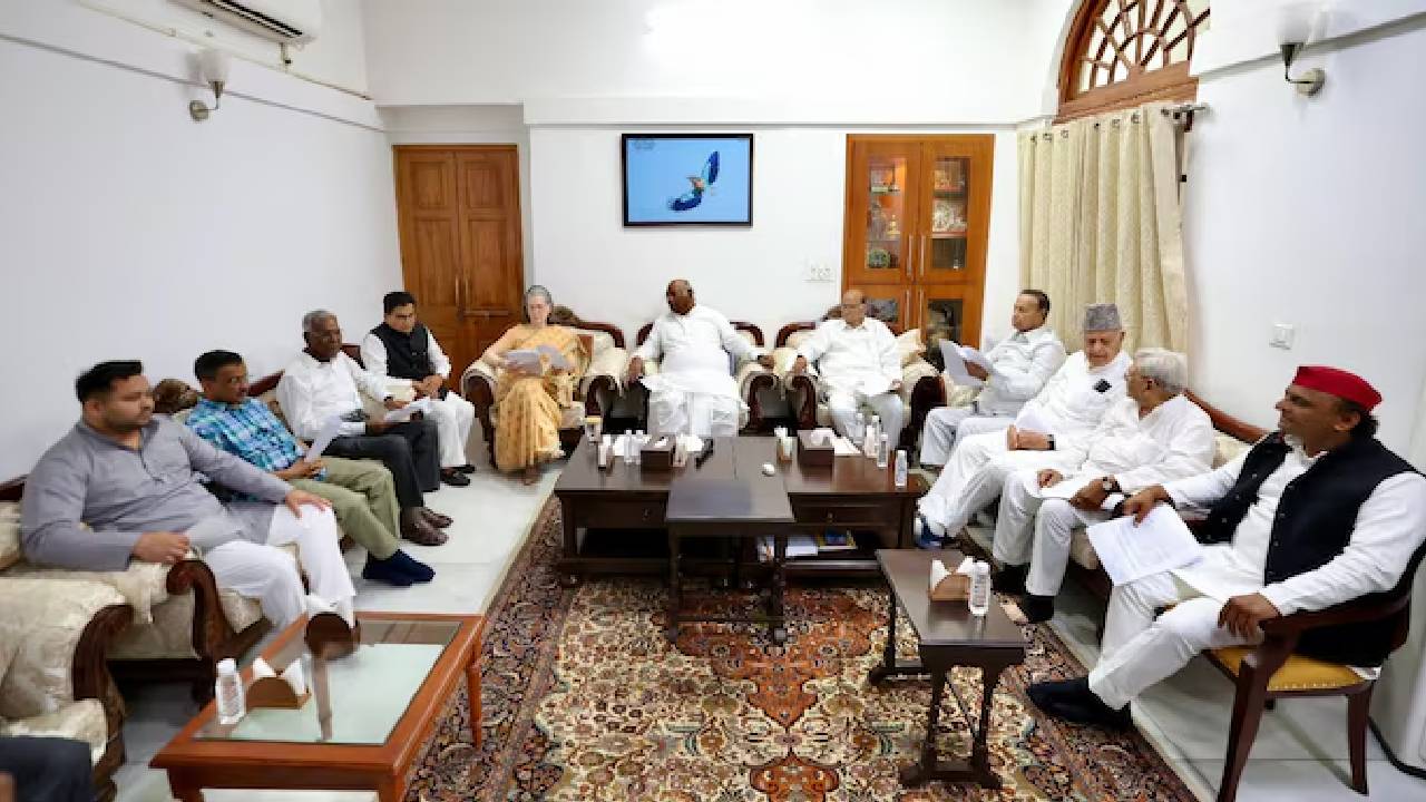 INDIA bloc: నేడు ఇండియా కూటమి నేతల కీలక భేటీ..