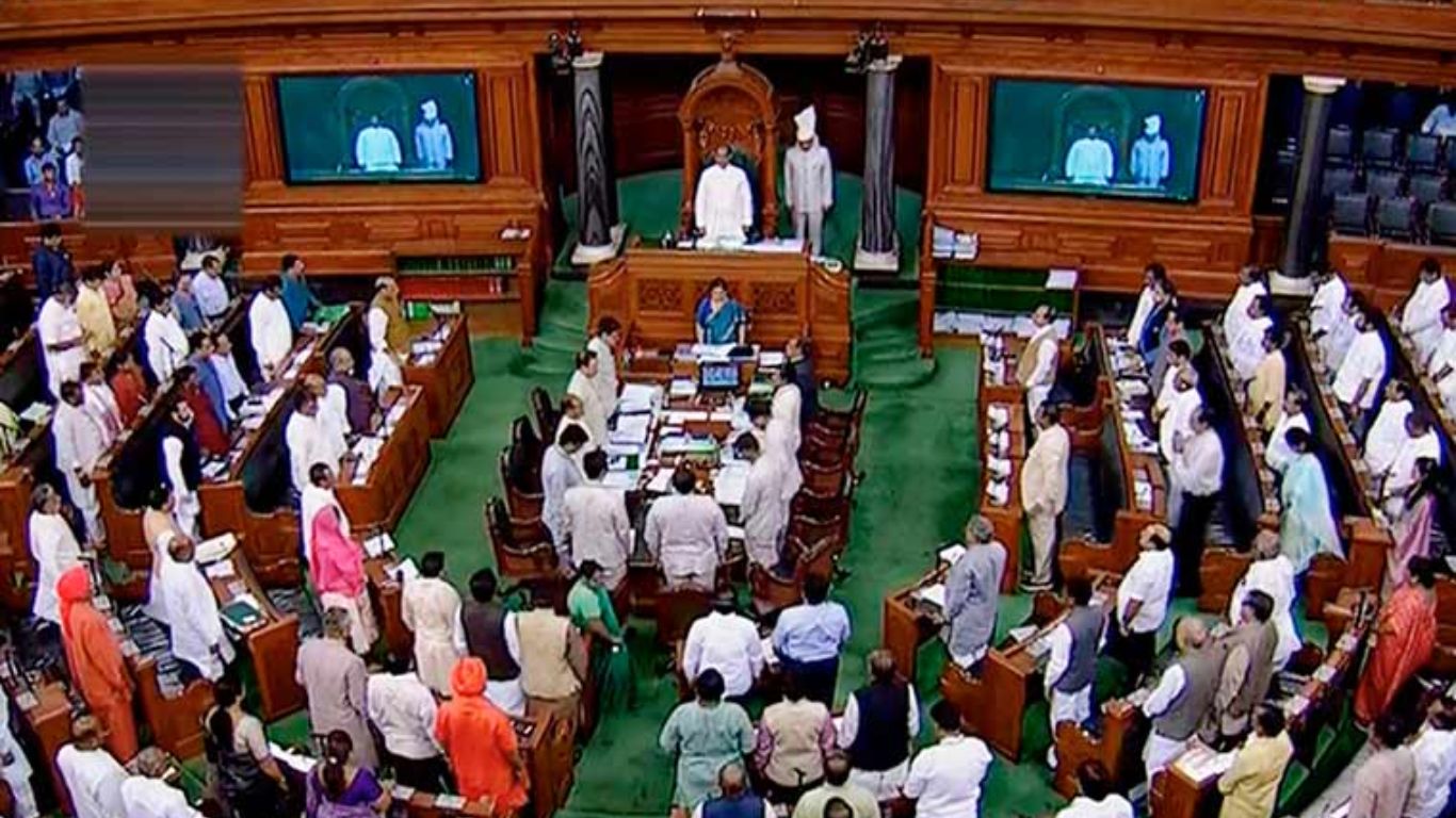 Criminal Cases On MP: వామ్మో.. కొత్తగా ఎన్నికైన ఎంపీలలో అంతమందిపై క్రిమినల్ కేసులు..