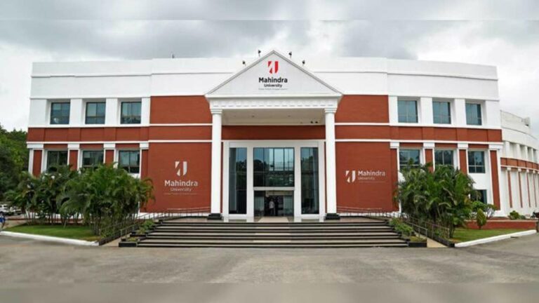 Mahindra University : మహీంద్రా యూనివర్సిటీలో పోలీసులకు శిక్షణా కార్యక్రమం
