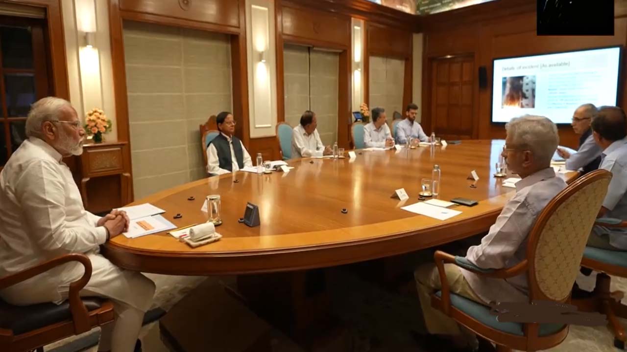 PM Modi: కువైట్ ప్రమాదంపై అధికారులతో మోడీ సమీక్ష
