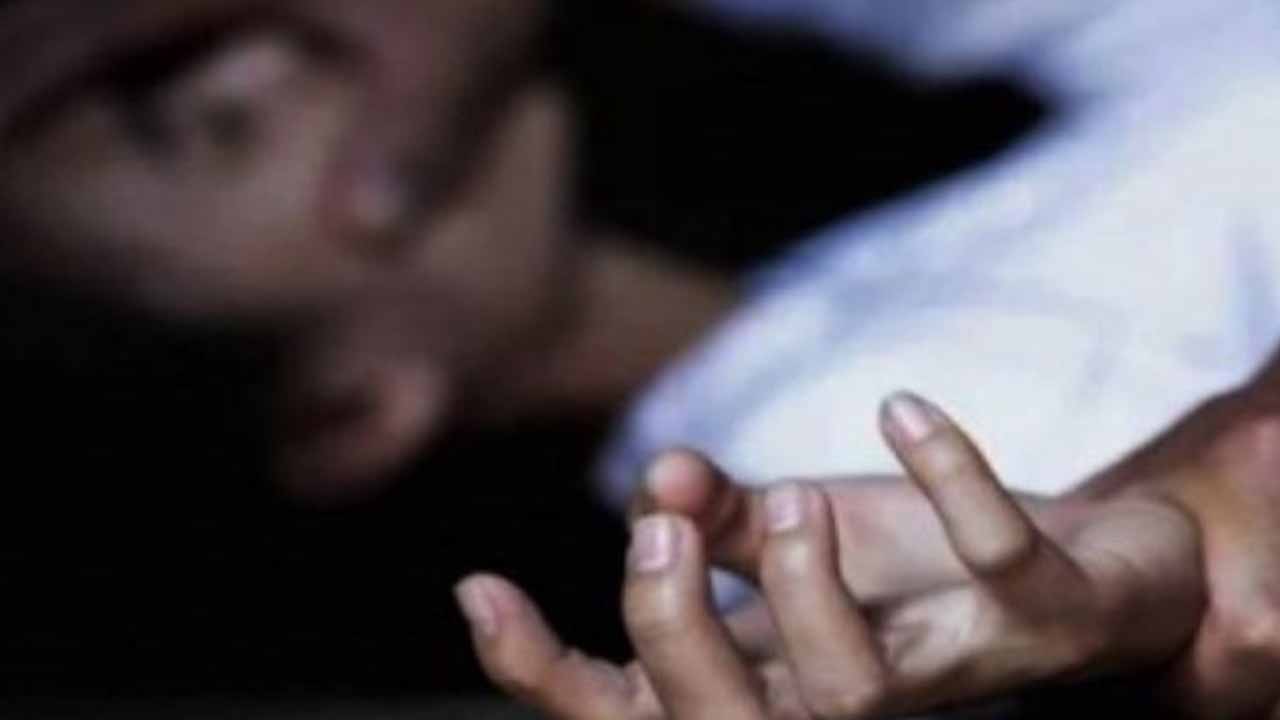 Atrocity in Medchal: మేడ్చల్‌ లో దారుణం.. మంత్రాల పేరుతో వివాహితపై అత్యాచారం