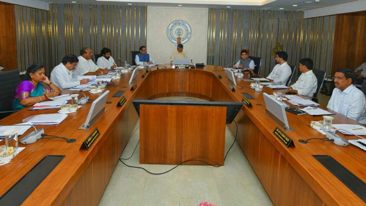 Mega DSC : నిరుద్యోగులకు గుడ్‌న్యూస్‌.. మెగా డీఎస్సీకి ఏపీ కేబినెట్‌ ఆమోదం