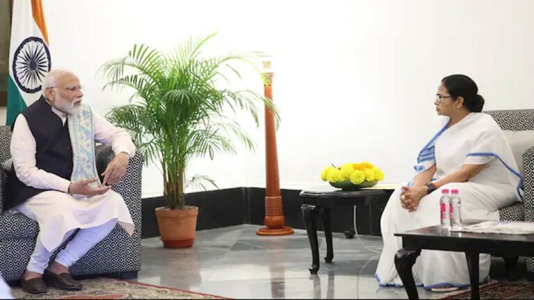 Mamata Banerjee: ప్రధాని మోడీకి మమత లేఖ.. 3 చట్టాలు వాయిదా వేయాలని వినతి