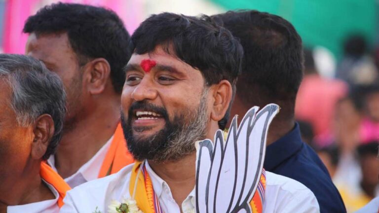 Palvai Harish : పోడు భూములు రణ రంగాన్ని సృష్టిస్తున్నాయి