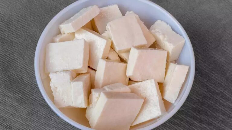 Fake Paneer: పన్నీర్ ను ఇష్టంగా తింటున్నారా ? ఇది ఒకసారి వింటే  షాక్ అవుతారు..
