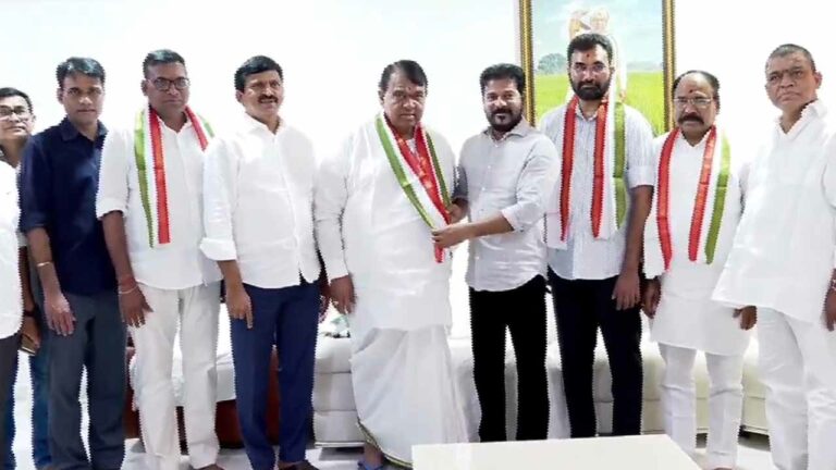 Pocharam Srinivas Reddy: బీఆర్‌ఎస్‌ కు షాక్‌.. కాంగ్రెస్‌ లోకి పోచారం శ్రీనివాస్‌ రెడ్డి..