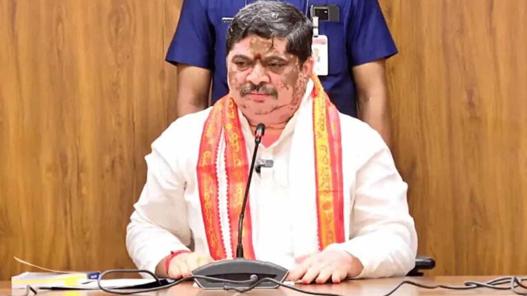 Ponnam Prabhakar: అత్యంత వైభవంగా బోనాల ఉత్సవాలు.. పొన్నం ప్రభాకర్‌ సమీక్ష..