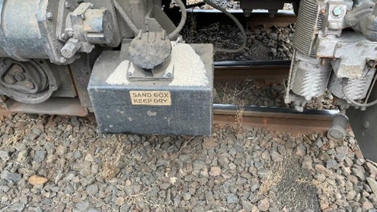 Sand Box : రైలు ప్రయాణానికి ఇసుక తప్పనిసరి..! దీని గురించి మీకు తెలుసా..?