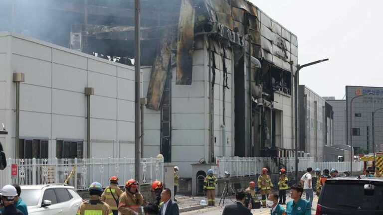 South Korea: సౌత్ కొరియా బ్యాటరీల ఫ్యాక్టరీలో ప్రమాదం.. 20 మంది మృతి