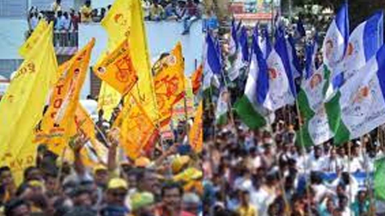 TDP vs YCP: టీడీపీ, వైసీపీ వర్గీయుల మధ్య ఘర్షణ.. కర్రలు, రాళ్లతో దాడి
