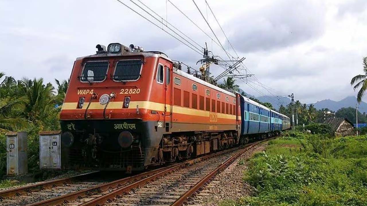 Indian railways: వెయిటింగ్ లిస్టులకు స్వస్తి.. ఎప్పుటినుంచంటే..!