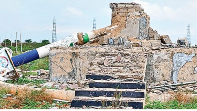 Amravathi: జగన్‌ ఆవిష్కరించిన స్తూపం ధ్వంసం చేసిన దుండగులు..