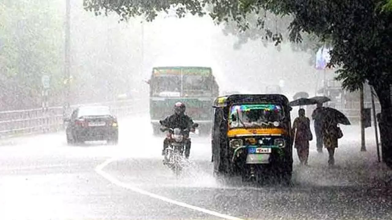 AP Weather: ఏపీకి భారీ వర్ష సూచన.. ఏలూరు, అల్లూరి జిల్లాలకు రెడ్ అలర్ట్
