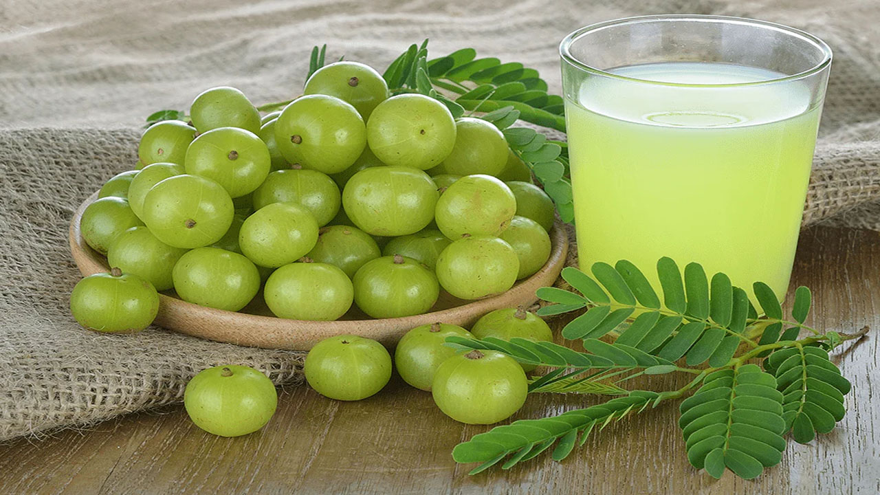 Amla Juice : ఈ జ్యూస్ తరుచు తాగారో ఇక రోగాలు రమ్మన్న రావంతే..